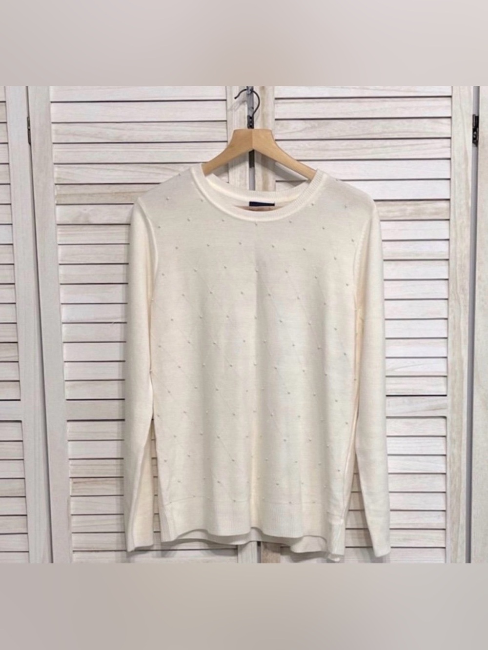 NWT Basic Editions Pearl Beaded Ultra Soft Sweater Women’s L
